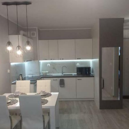 Apartamenty Blizej Morza Kołobrzeg Exteriör bild